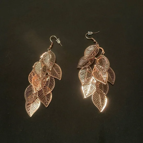 NWOT earrings Paparazzi rose gold tone feather leaf dangle chandelier - Picture 1 of 2
